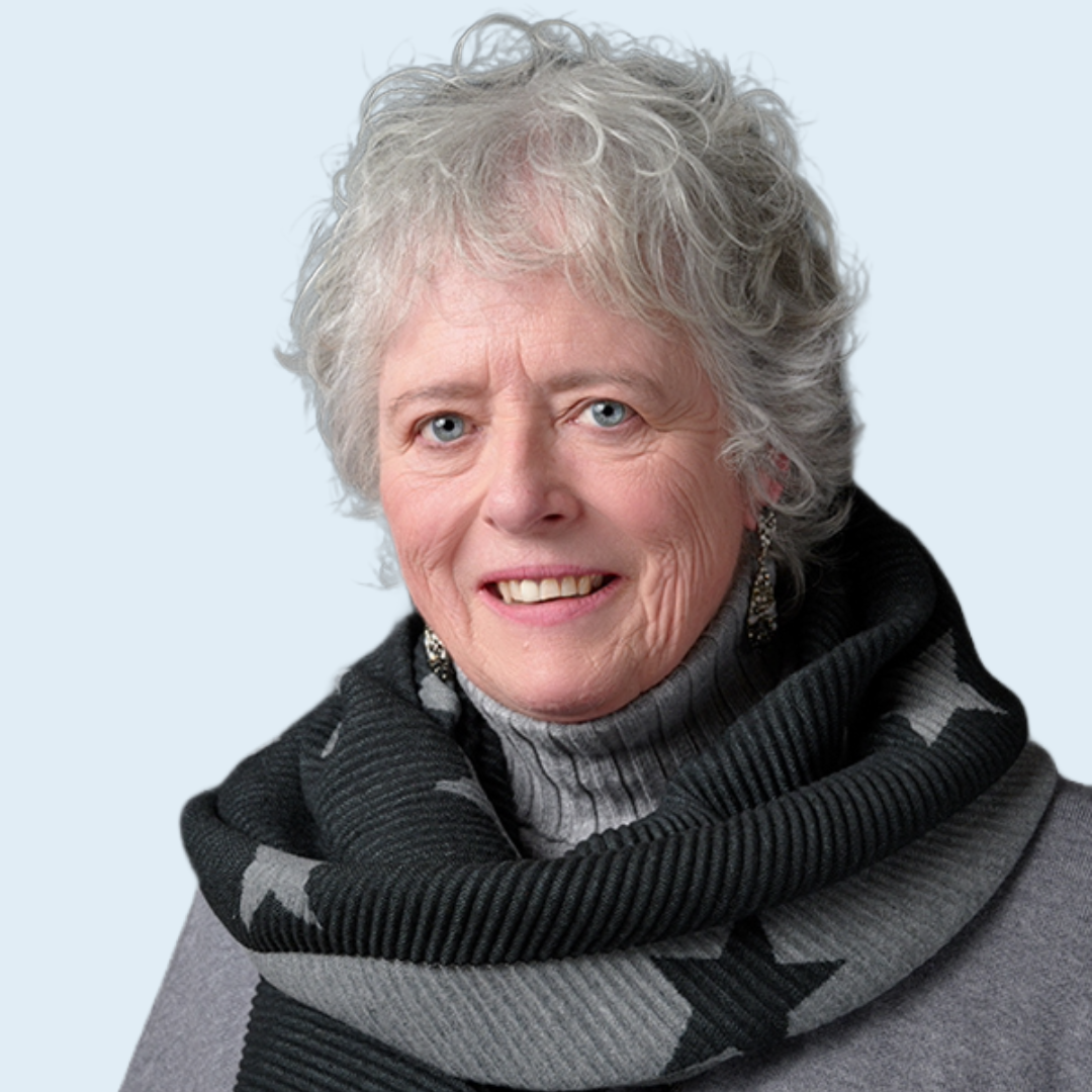 Elizabeth_Headshot_sq